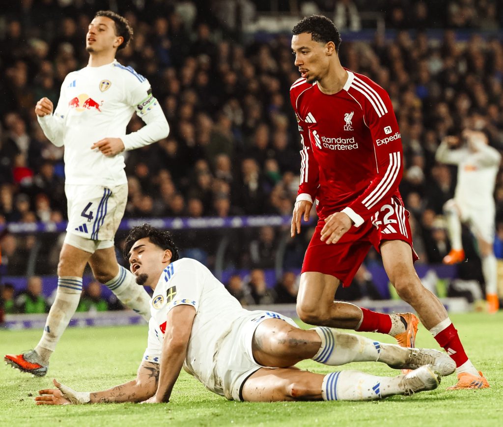 Kết quả trận đấu Leeds United - Liverpool, so kè cực căng thẳng
