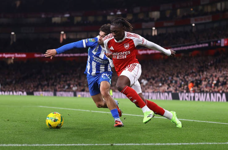 Xem ngoại hạng anh trên FPT Play: Man City thăng hoa, Arsenal quyết giữ ngôi đầu