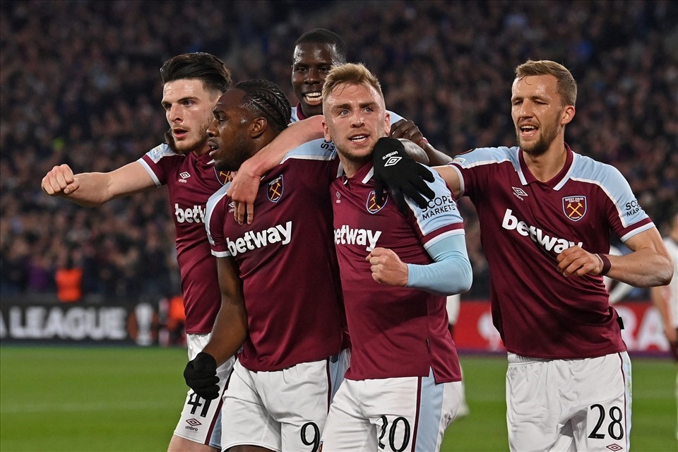 Cuộc chiến trụ hạng Ngoại hạng Anh 2025/26: West Ham nhen nhóm hy vọng, Tottenham rơi vào vòng nguy hiểm