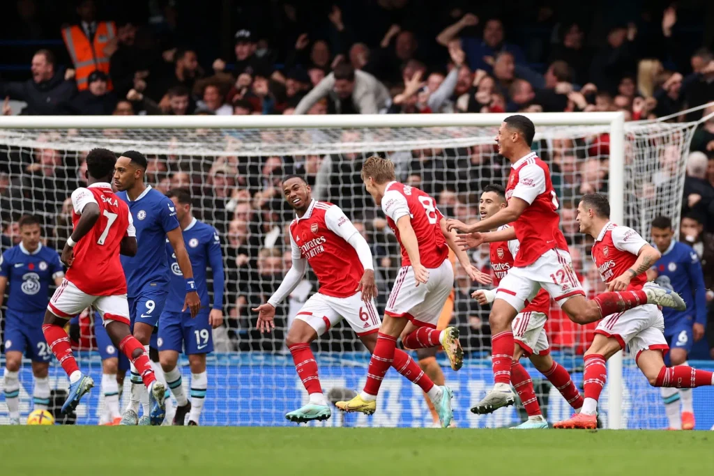 HLV Mikel Arteta khẳng định Arsenal chưa nghĩ đến cú ăn bốn lịch sử, thay vào đó tập trung cho trận đại chiến Chelsea tại vòng 28 Ngoại hạng Anh và thử thách Leverkusen ở Champions League.