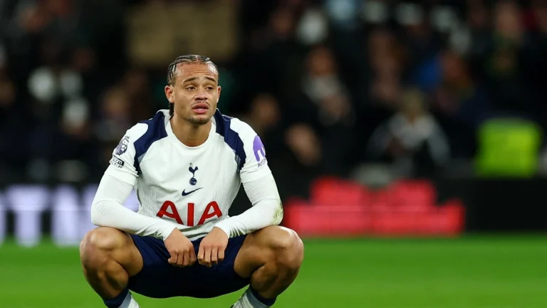 Tottenham chỉ hơn nhóm xuống hạng một điểm: Báo động đỏ cho Spurs tại Ngoại hạng Anh