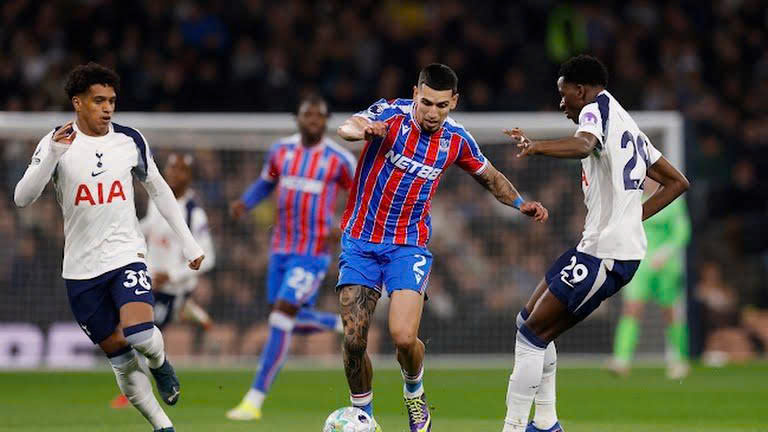 Tottenham 1–3 Crystal Palace: Thẻ đỏ bước ngoặt, Ismaila Sarr tỏa sáng giúp Palace lội ngược dòng ấn tượng
