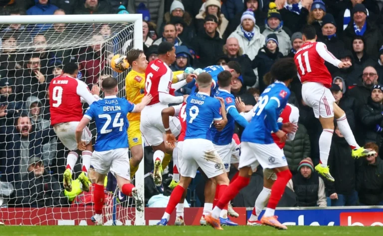 Cựu tiền vệ Chelsea: ‘Arsenal gian lận để vô địch Ngoại hạng Anh’