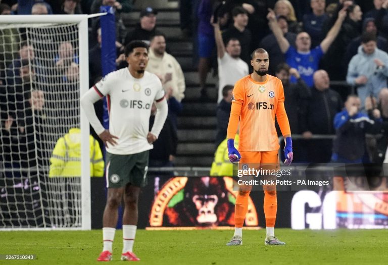 Chelsea – Liverpool dễ bị MU “đè bẹp”
