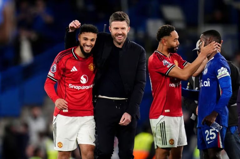 MU đang tiến gần tấm vé dự Champions League mùa tới dưới thời Michael Carrick. Liệu “Quỷ đỏ” có nên bổ nhiệm Carrick làm HLV chính thức hay tiếp tục tìm một chiến lược gia đẳng cấp hơn?