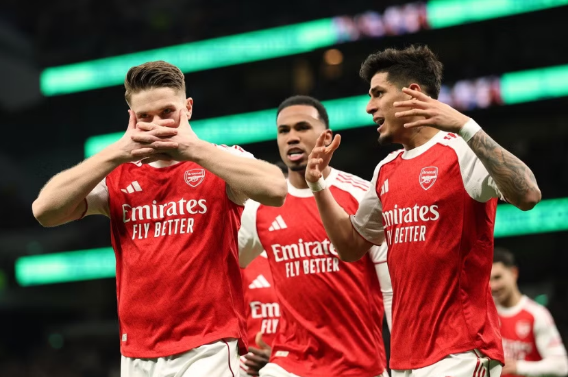 Cú đúp danh hiệu vẫy gọi Arsenal: Khi sự lãng mạn kết duyên cùng chất thép