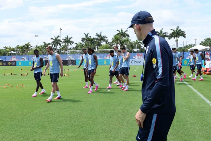 Báo Anh lo thầy trò Tuchel phải đá “trận đấu 4 tiếng” tại World Cup vì thời tiết